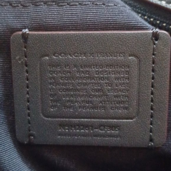 SOLD - NEW Coach X Peanuts Jamie Camera Bag With Snoopy Ski Motif - Picture 8 of 9